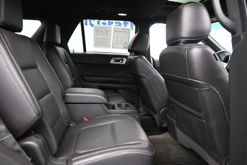 Used 2015 Black Ford Sport image 10