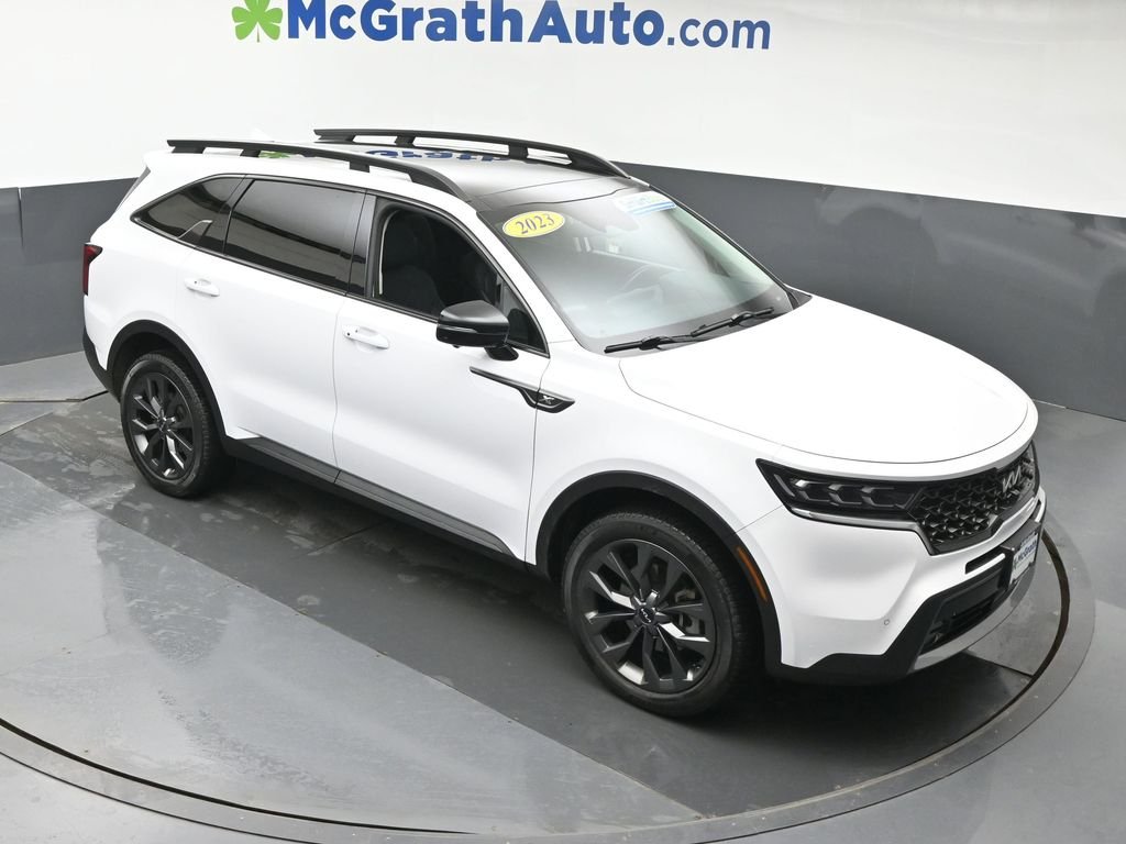 Used 2023 White Kia X-Line SX Prestige image 3