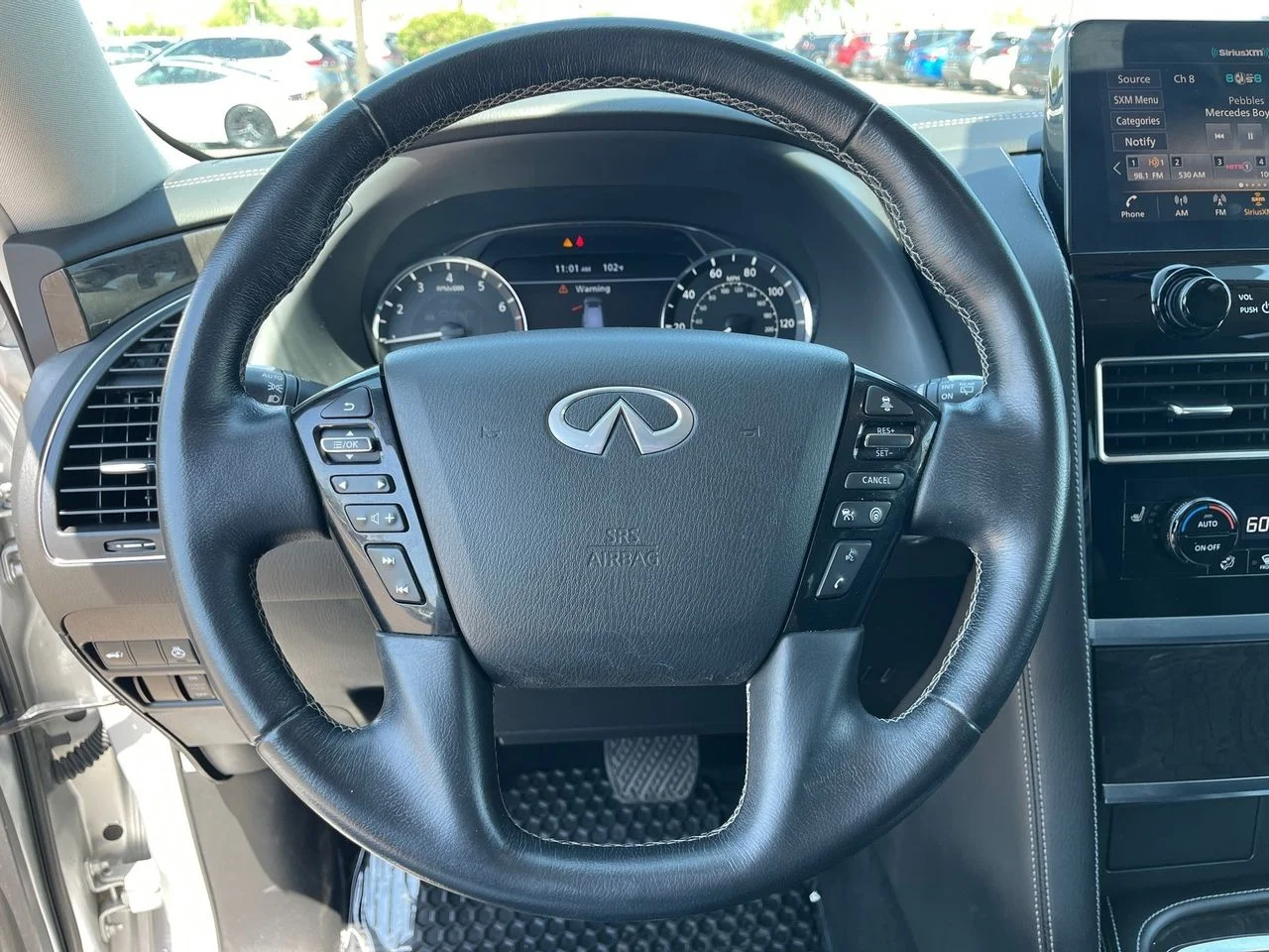 Used 2022 Liquid Platinum INFINITI Luxe image 18