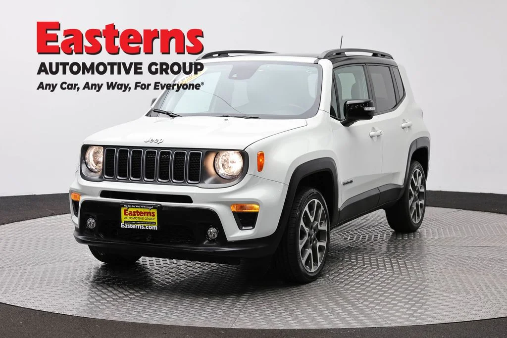 Used 2022 White Jeep Limited image 1