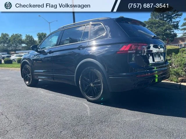 Used 2022 Deep Black Pearl Volkswagen 2.0T SE R-Line Black image 6