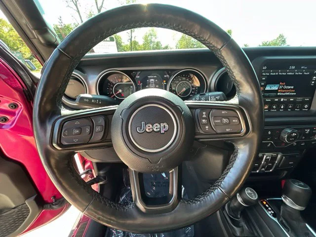 Used 2021 Red Jeep Unlimited Willys image 27