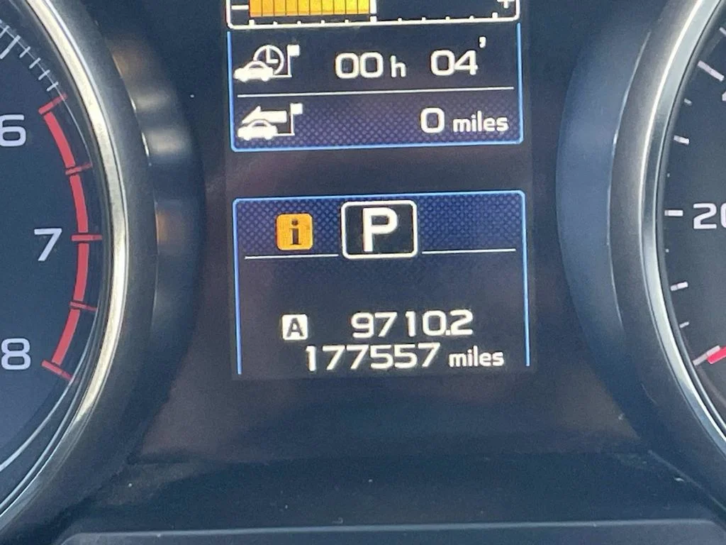 Used 2015 Gray Subaru 2.5i image 24