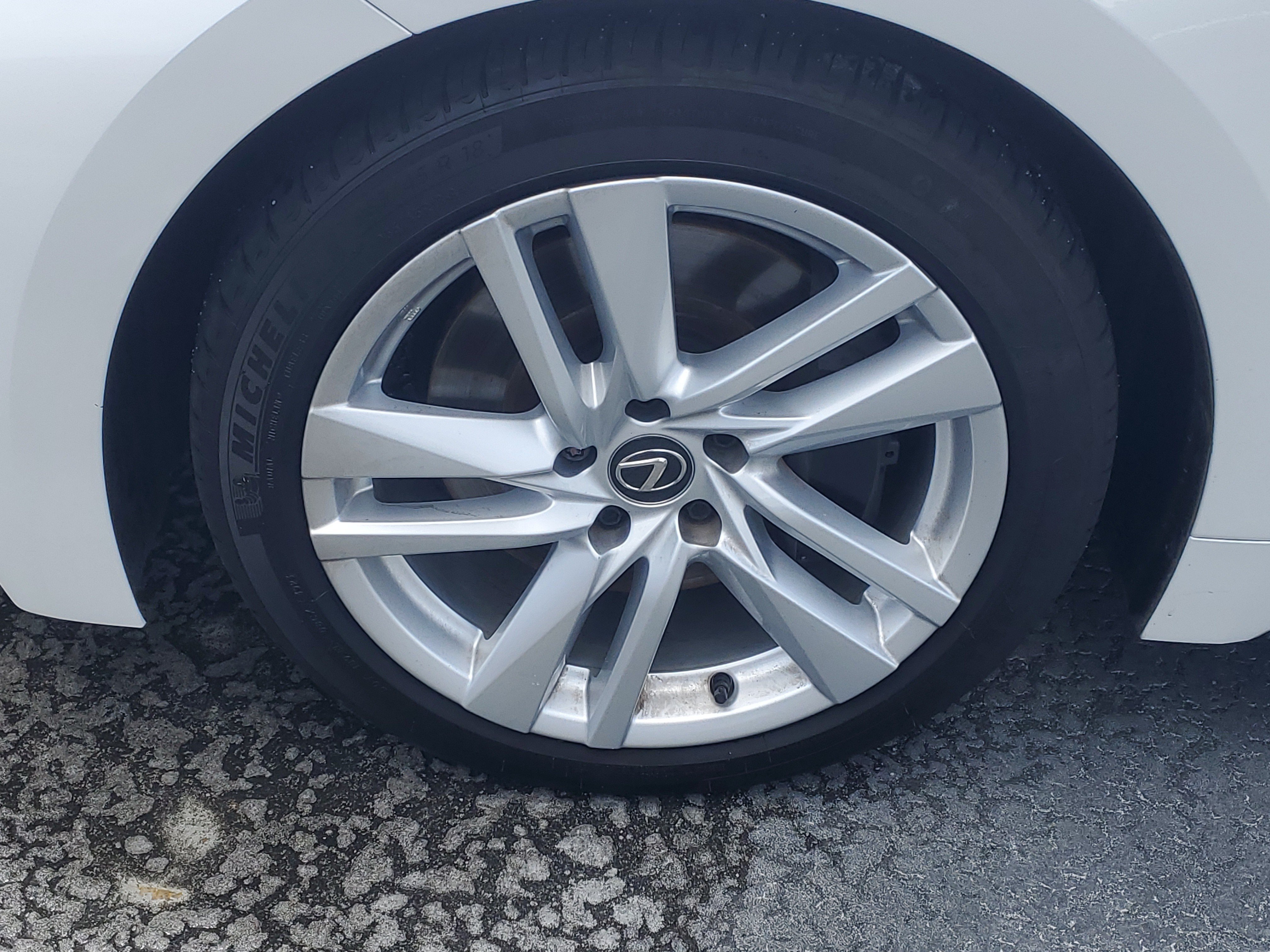 Used 2025 White Pearl Lexus IS 300 image 4