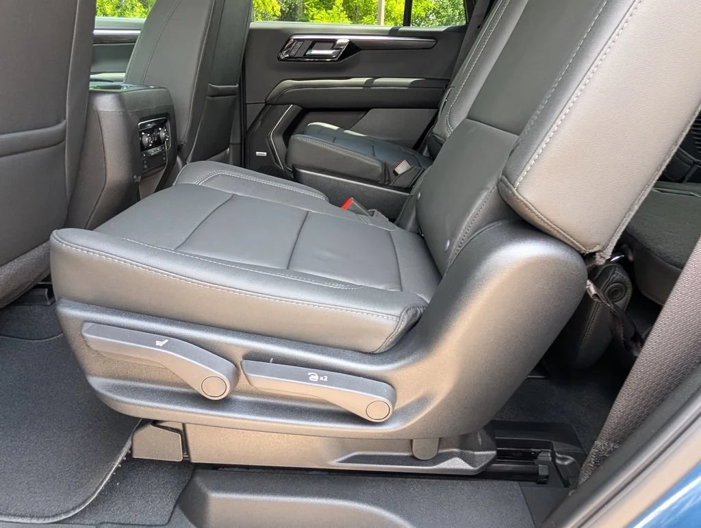 New 2026 Lakeshore Blue Metallic Chevrolet LT image 7