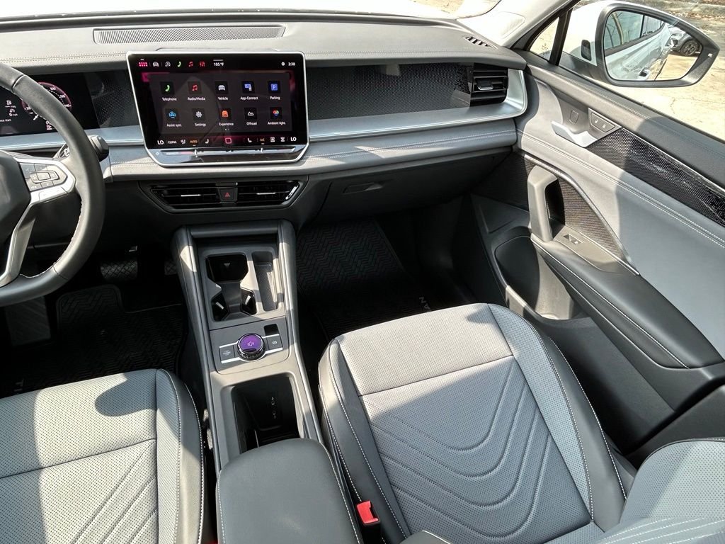 New 2026 White Volkswagen SE image 10