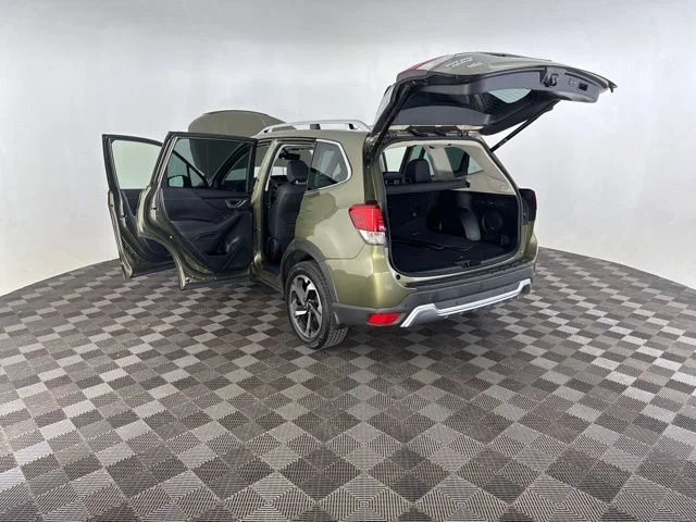 Used 2022 Brown Subaru Touring image 18