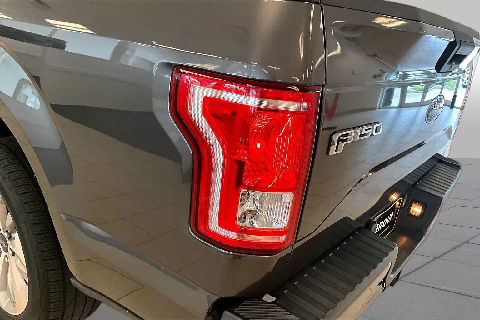 Used 2017 Magnetic Metallic Ford XL image 25