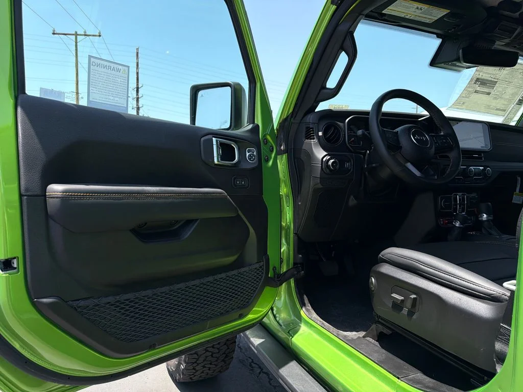 2025 Jeep Wrangler 4-Door Rubicon 392 Final Edition - Photo 12