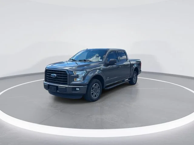 Used 2016 Gray Ford XLT image 3