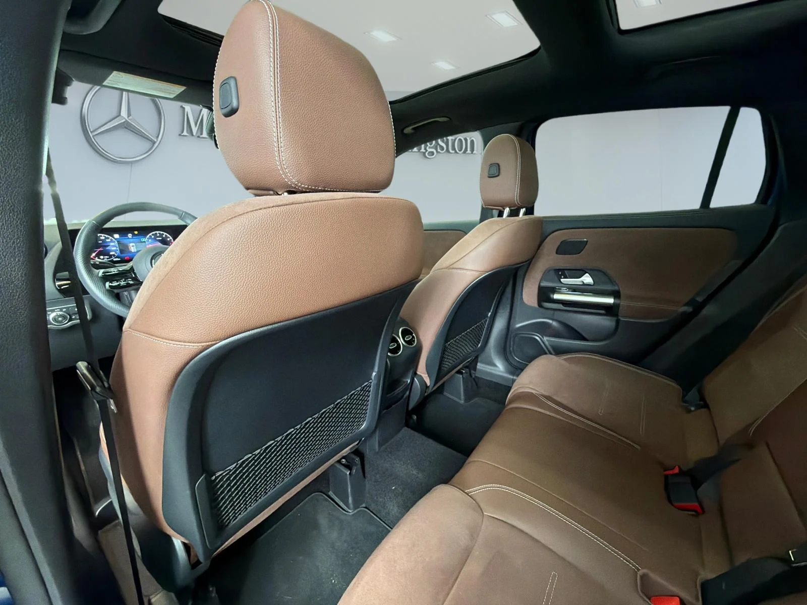 Certified Used 2025 Blue Mercedes-Benz 250 4matic Suv image 17