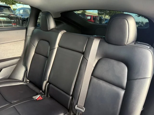 Used 2020 Solid Black Tesla Long Range image 27