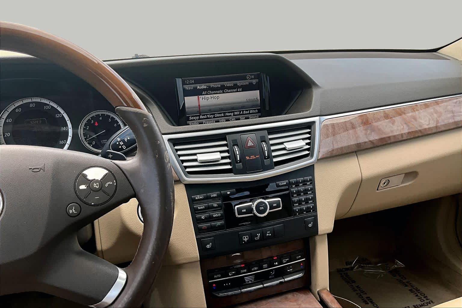 Used 2013 Indium Grey Metallic Mercedes-Benz E 350 Luxury image 6