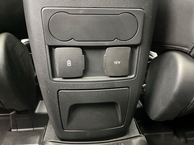 Used 2023 Agate Black Ford XLT image 14