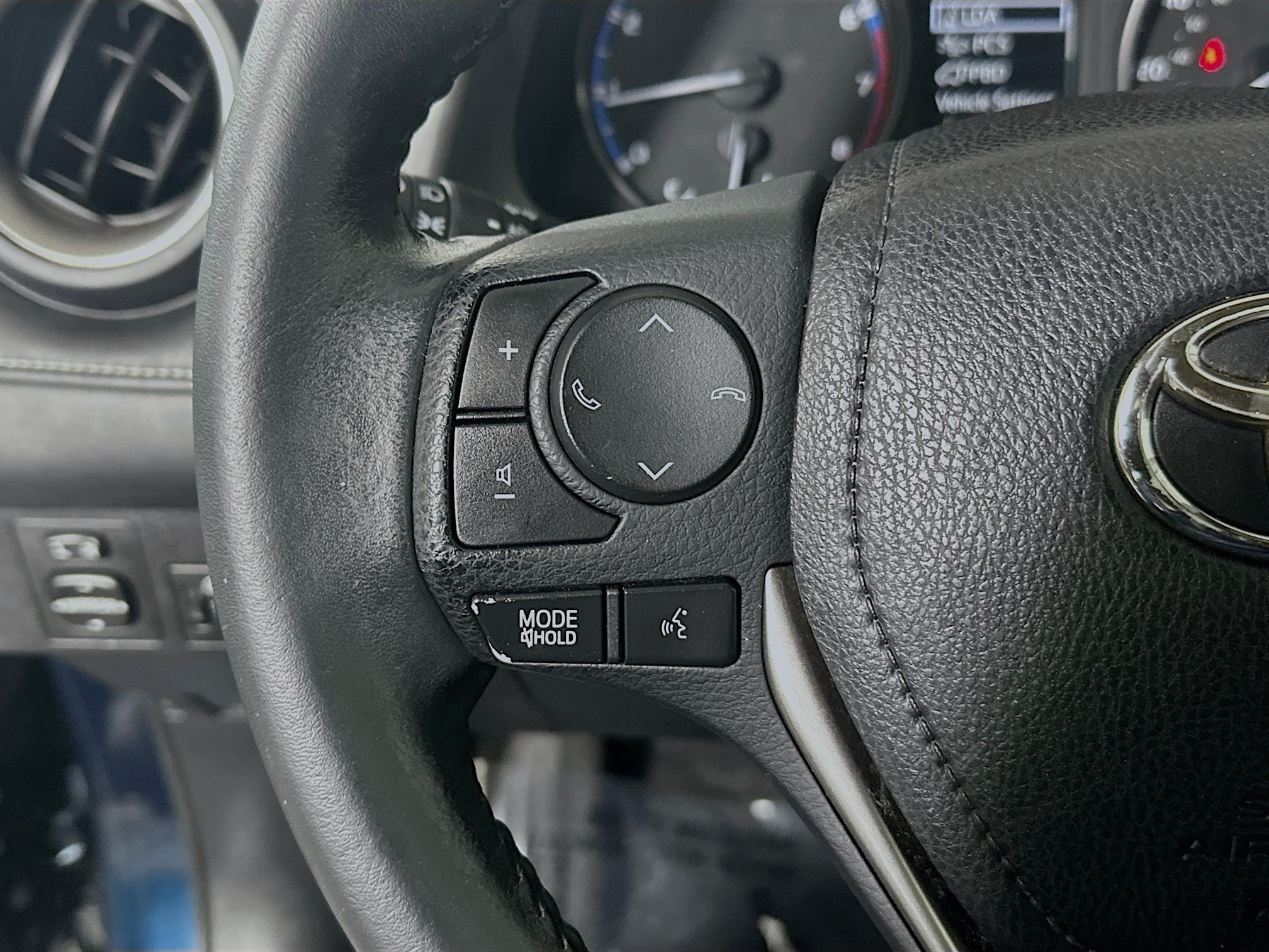 Used 2017 Aqua Toyota XLE image 16