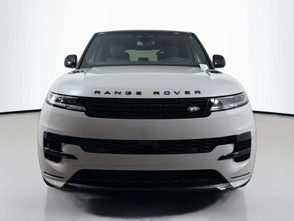 New 2026 Borasco Grey Land Rover Dynamic SE image 2