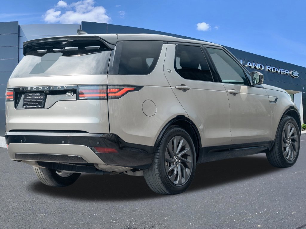 Used 2023 Silver Land Rover S R-Dynamic image 5