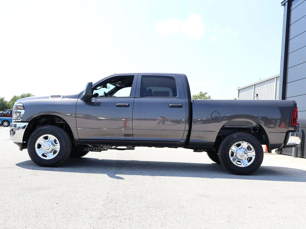 New 2026 Granite Crystal Metallic Clear-Coat Exterior Paint RAM Tradesman image 2