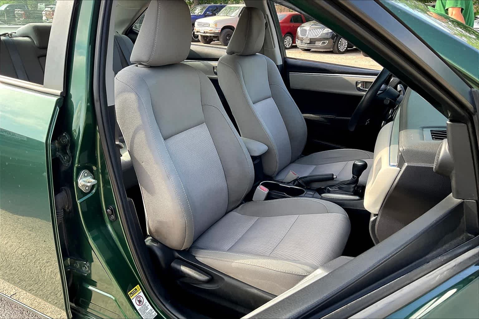 Used 2015 4Evergreen Mica Toyota LE image 9