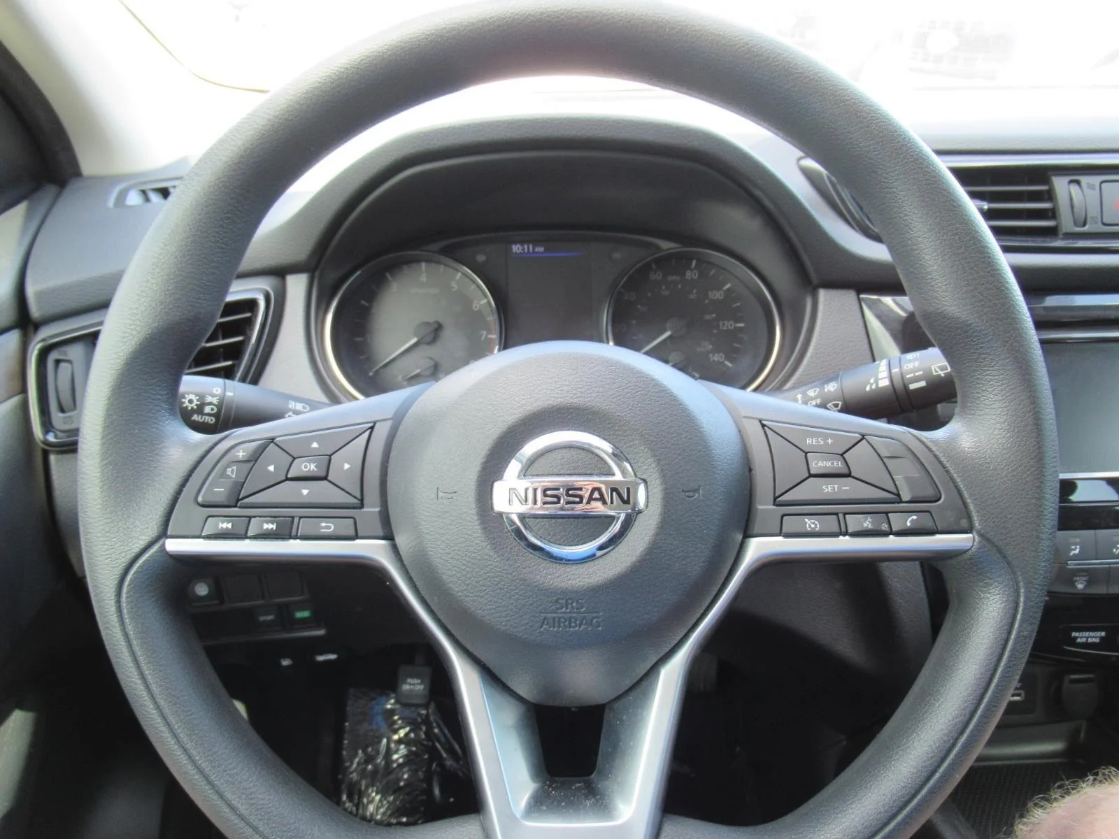 Used 2020 Caspian Blue Nissan S image 22