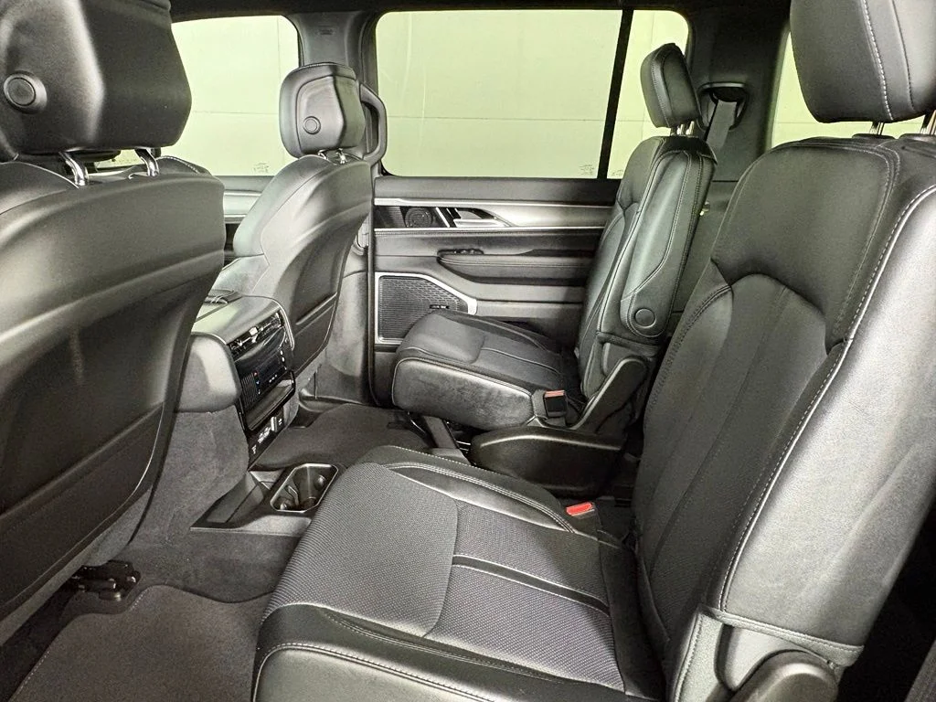 New 2026 Blue Jeep Limited Altitude image 38