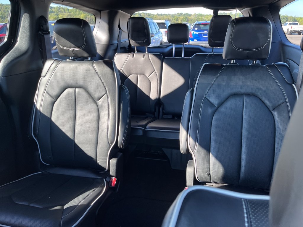 Used 2026 Black Chrysler Limited image 13
