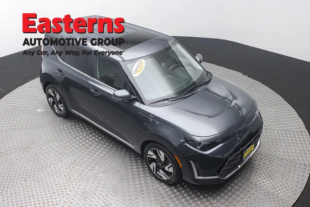 Used 2023 Gray Kia GT-Line image 3