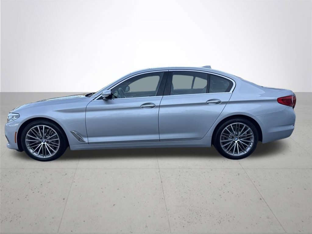 Used 2018 Glacier Silver Metallic BMW 530i xDrive image 11