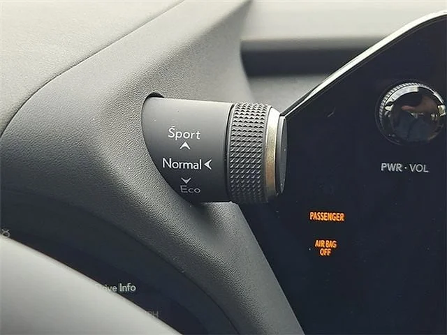 2026 Lexus UX Hybrid 300h Premium - Photo 22
