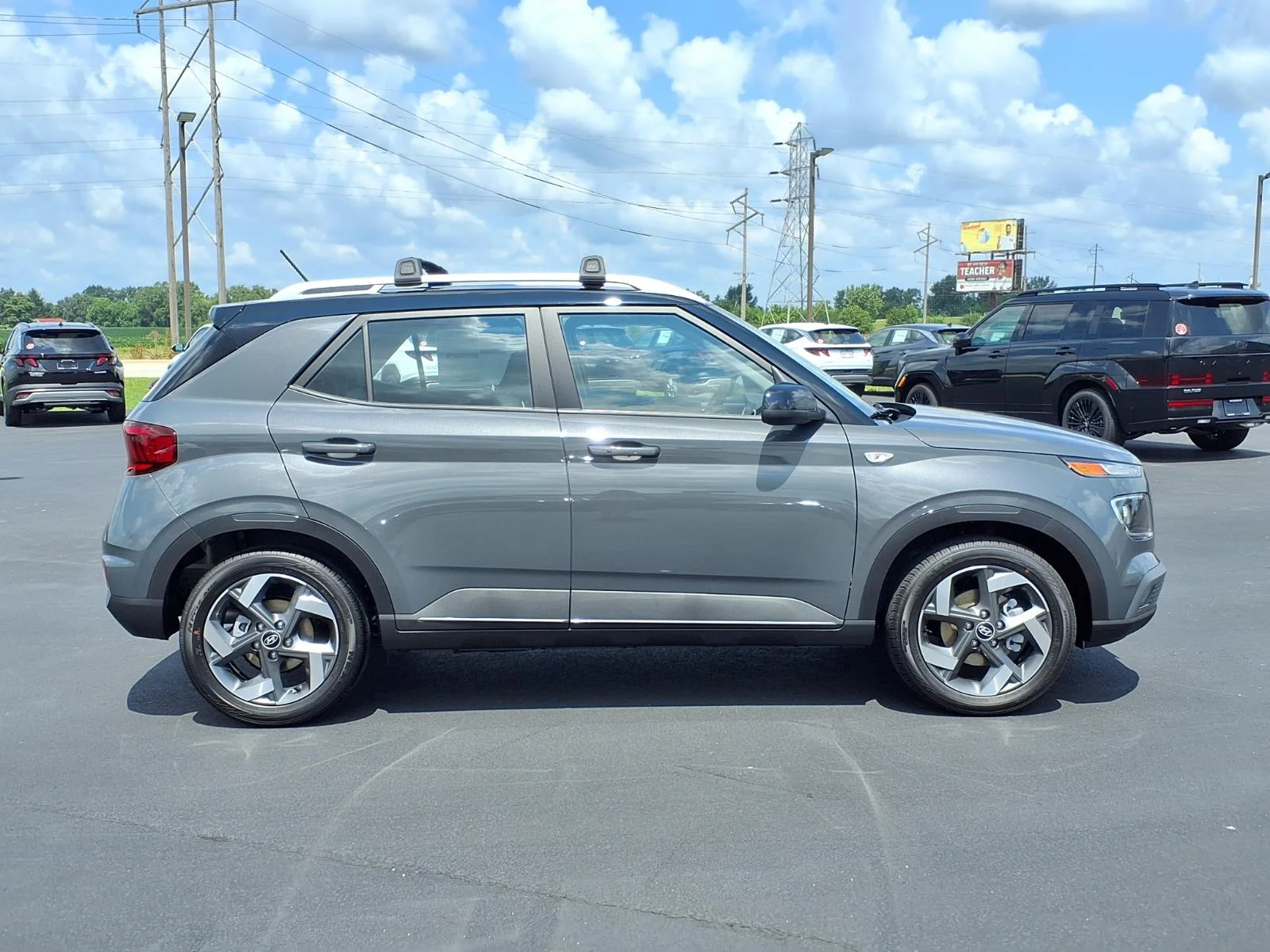 New 2026 Ecotronic Gray Pearl/Black Roof Hyundai SEL image 13