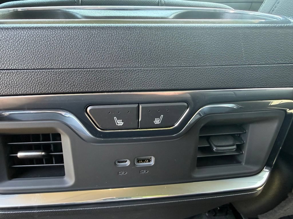 New 2026 Onyx Black GMC SLT image 17