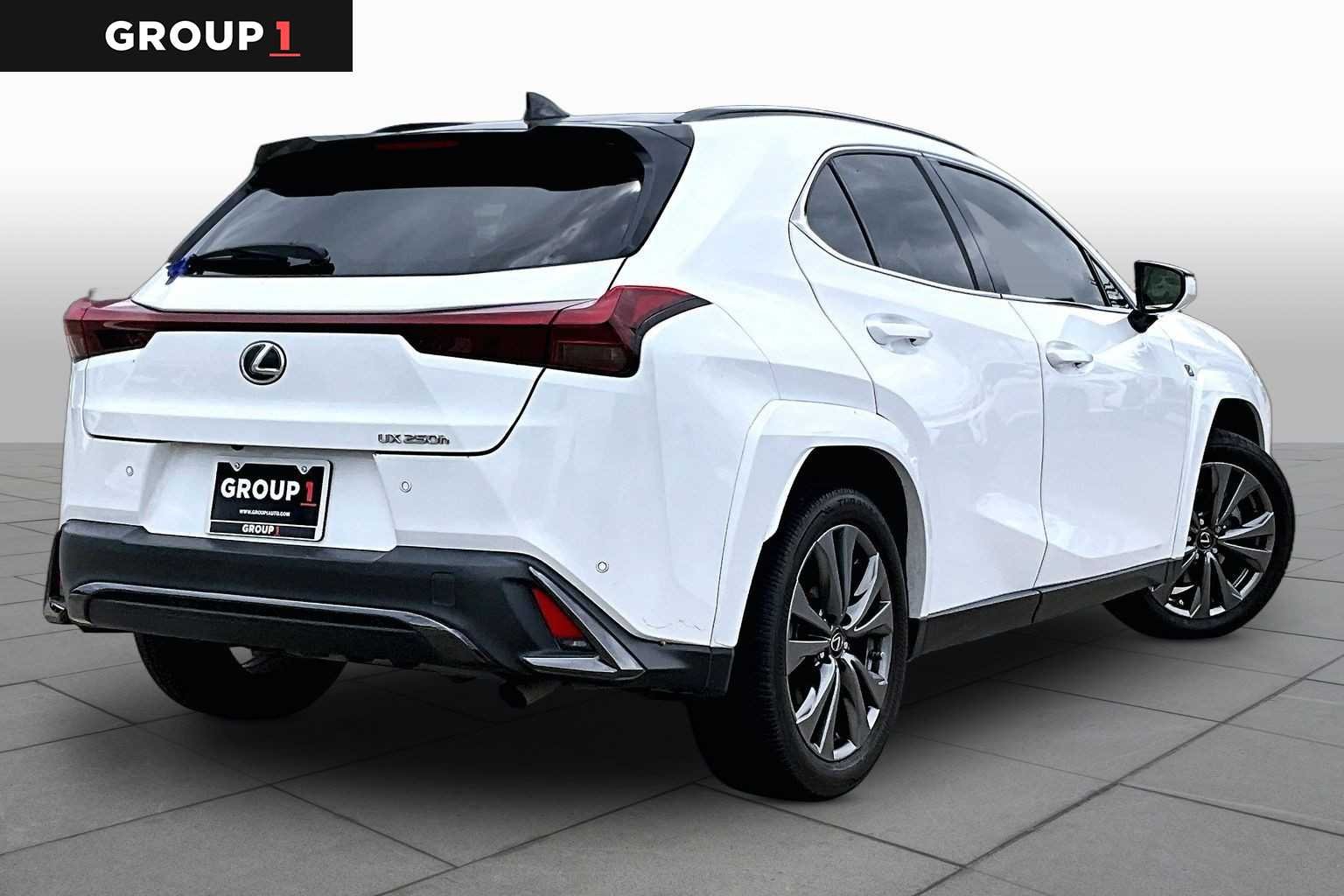 Certified Used 2024 ULTRA WHITE Lexus F SPORT Handling image 11