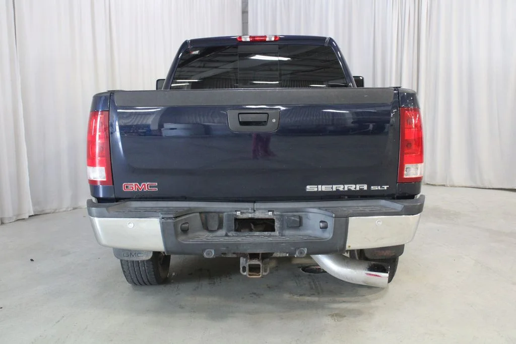 Used 2009 Blue GMC SLT image 22