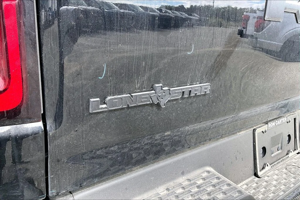 New 2026 Diamond Black Crystal Pearl-Coat Exterior Paint RAM Big Horn/Lone Star image 15