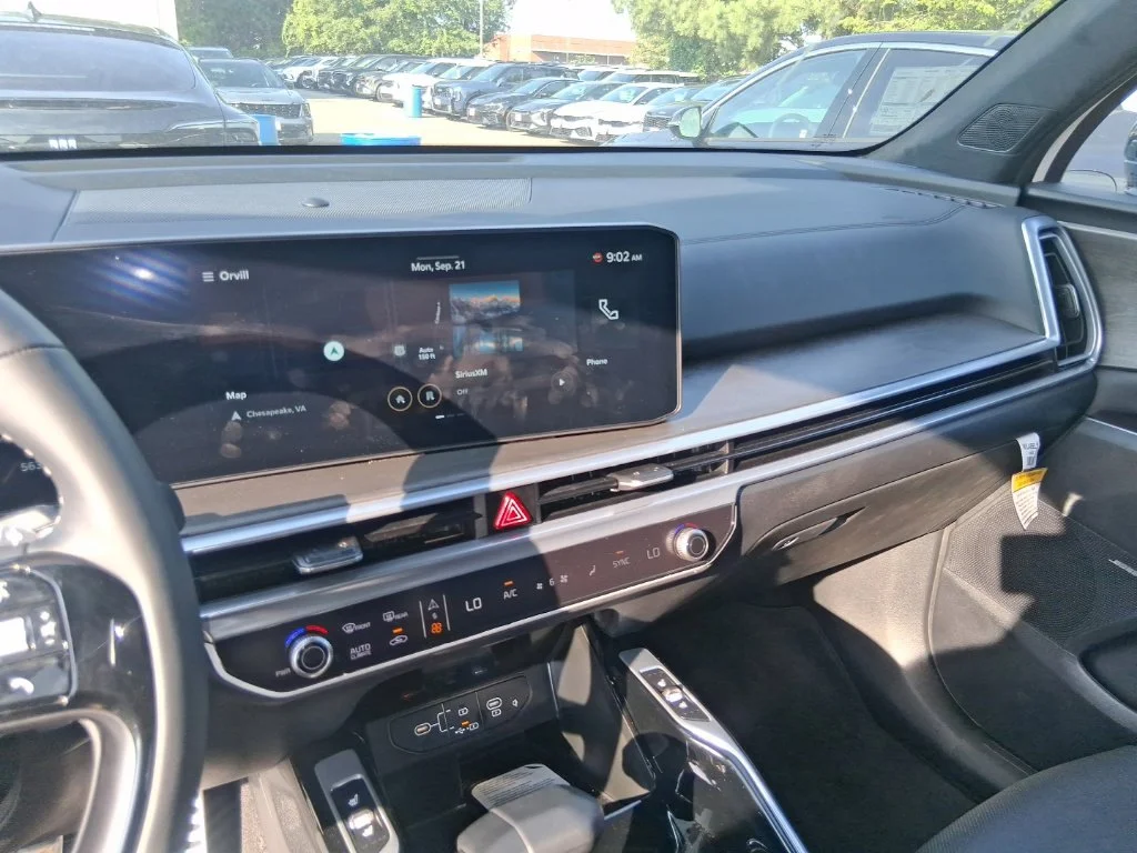 Used 2026 White Kia X-Line SX Prestige image 11