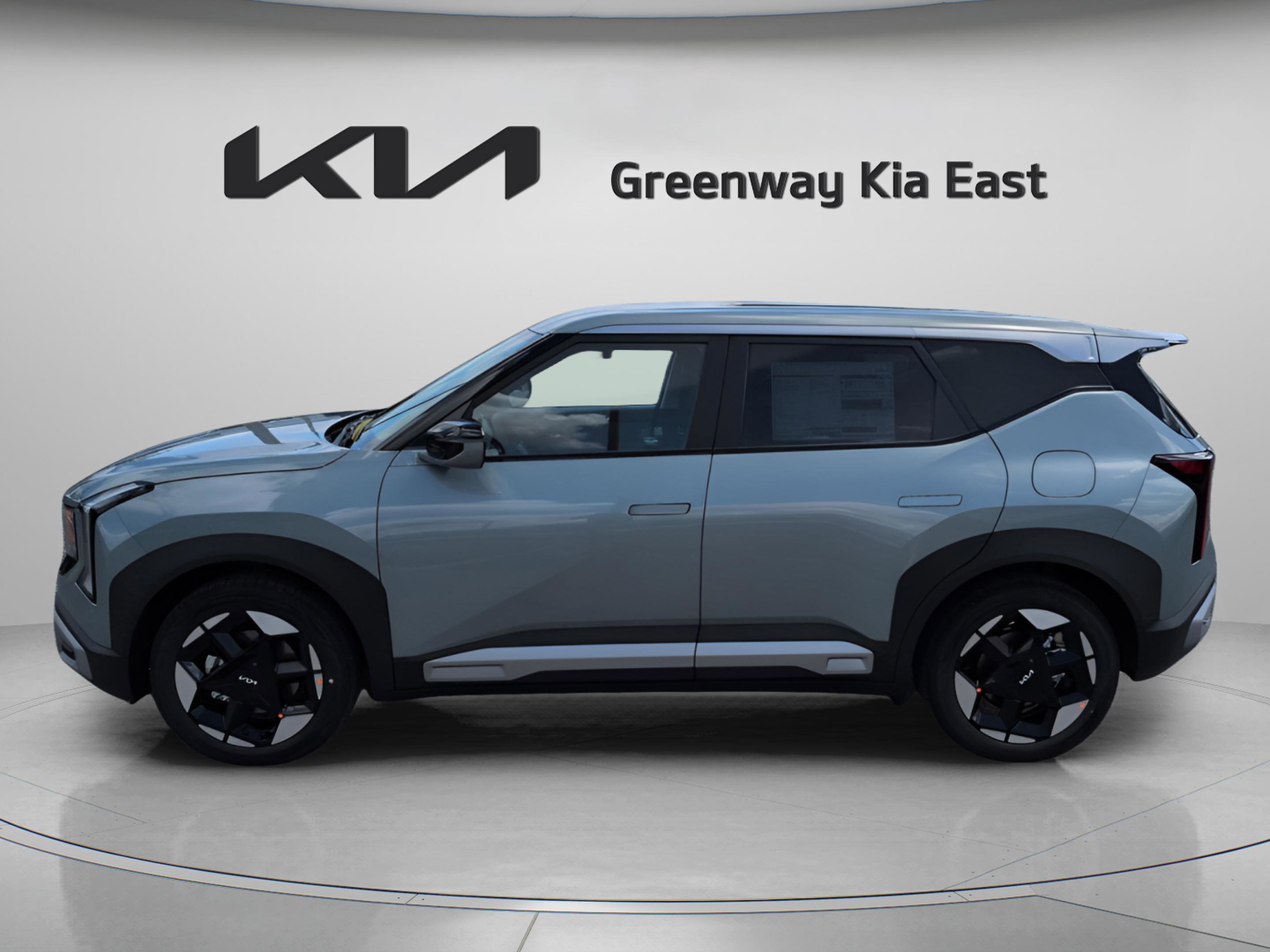 New 2027 Iceberg Green Kia S image 9