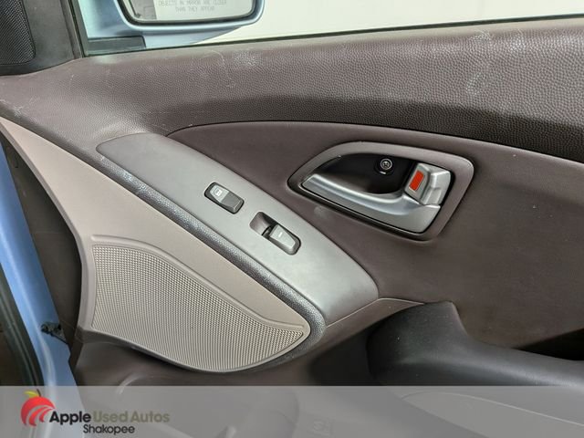 Used 2013 Blue Hyundai GLS image 30