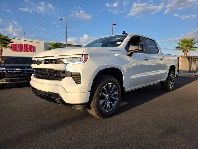 New 2026 Summit White Chevrolet RST image 2