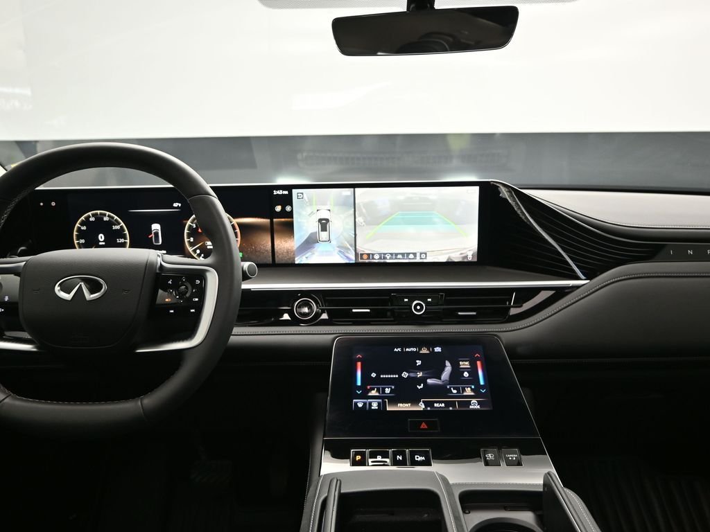 Certified Used 2025 Black INFINITI LUXE image 20