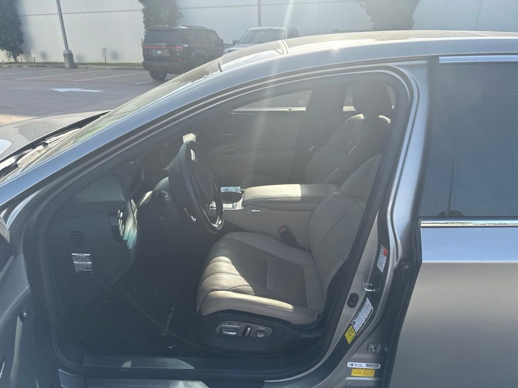 Used 2022 Silver Lexus 500 Base image 3