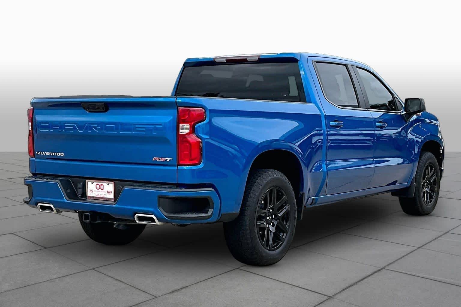 Used 2023 Glacier Blue Metallic Chevrolet RST image 13