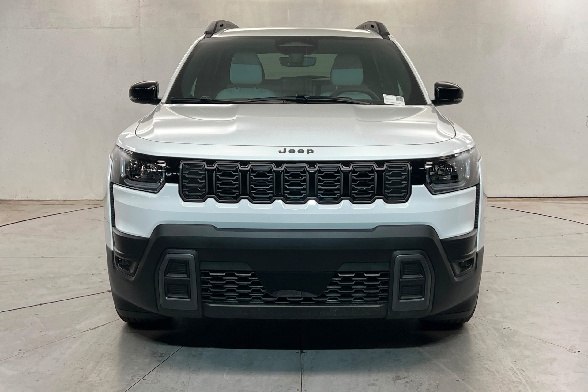New 2026 Bright White Clear-Coat Exterior Paint Jeep Limited image 9