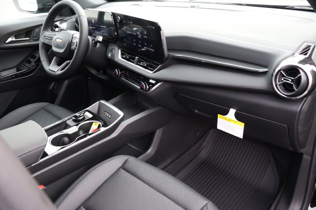 2027 Chevrolet Equinox LT - Photo 41