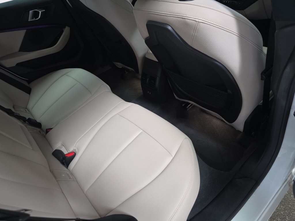 Used 2021 Alpine White BMW 228i image 15