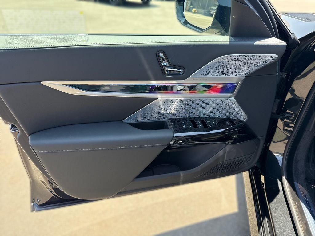 2025 BMW 7 Series 760i - Photo 26