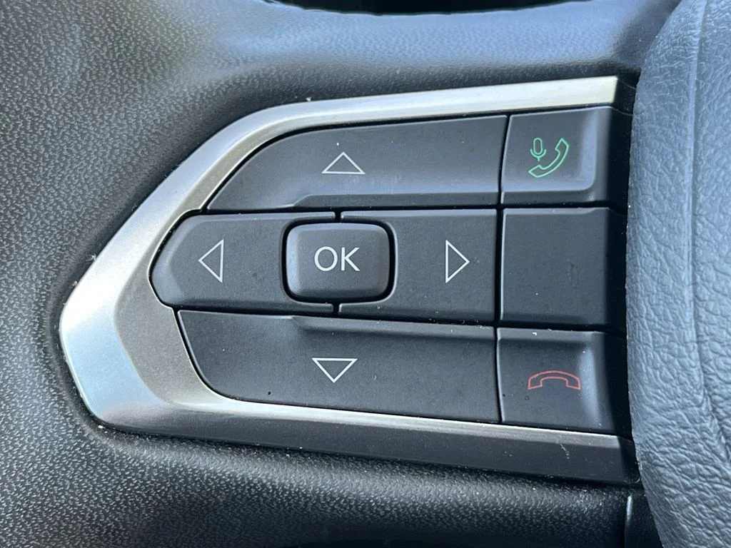 Used 2024 Black Jeep Limited image 18