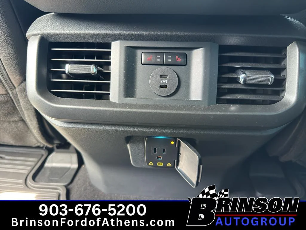 Used 2025 Iconic Silver Metallic Ford LARIAT image 14