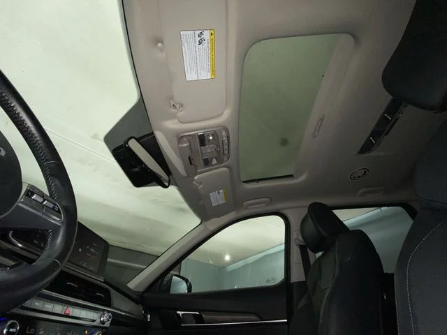Used 2022 Gray Kia EX image 22