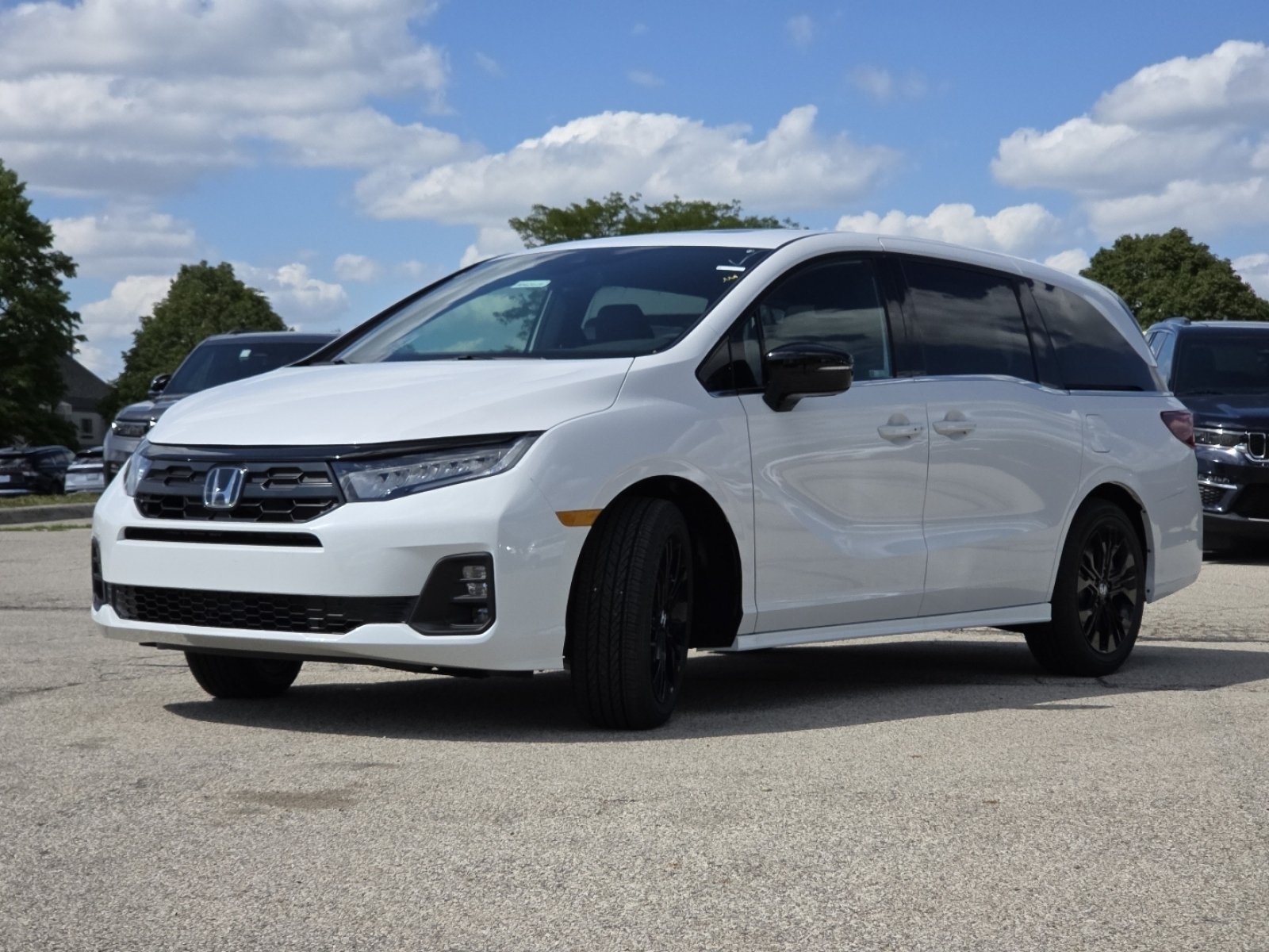 New 2026 Platinum White Pearl Honda Sport-L image 16