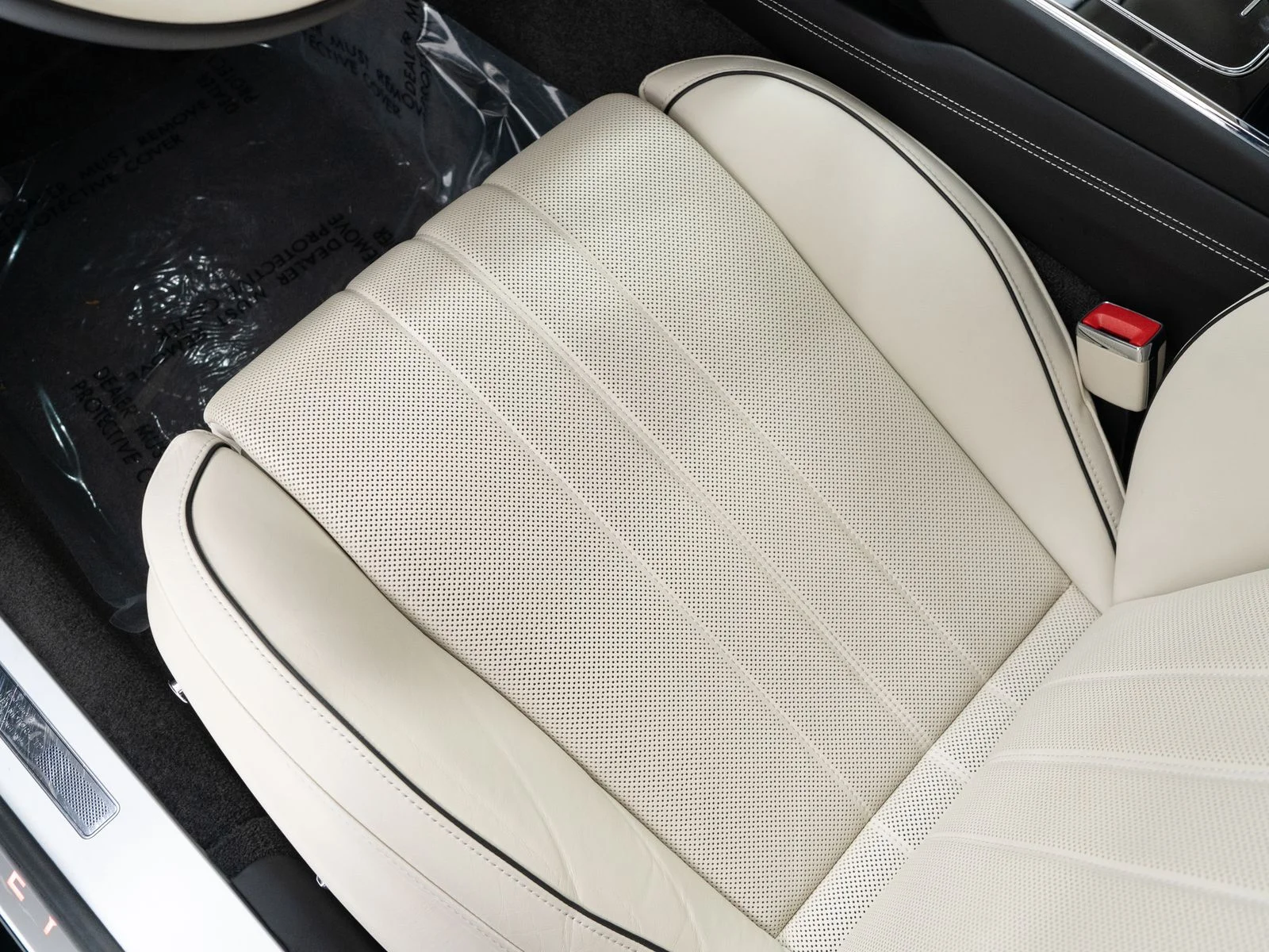 Certified Used 2021 Beluga Bentley W12 image 19